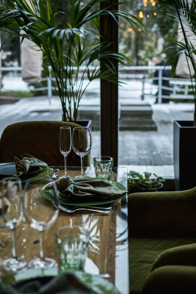 tablescape 2024 12 01 14 46 23 utc scaled 1